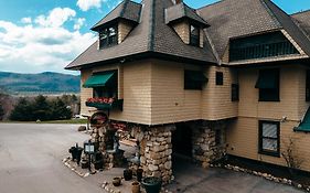 Stonehurst Manor Breakfast & Dinner Included